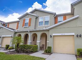 Beautiful Townhome With Hot Tub 13