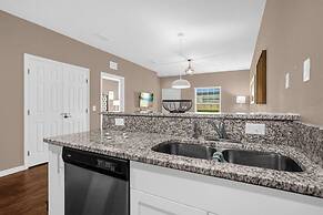 Beautiful Townhouse Next to Disney Parks 04