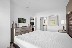 Beautiful Townhouse Next to Disney Parks 04