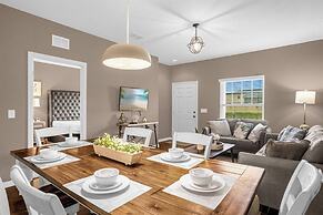 Beautiful Townhouse Next to Disney Parks 04