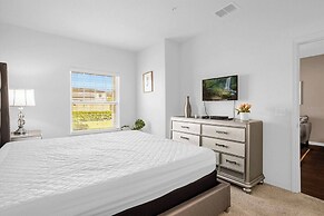 Beautiful Townhouse Next to Disney Parks 04