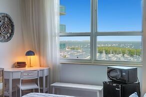 Tropical Paradise - Spacious 3-Bedroom