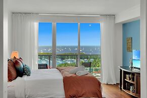 Tropical Paradise - Spacious 3-Bedroom