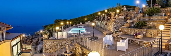 Villa Lions Rose in Sant Agata sui Due Golfi