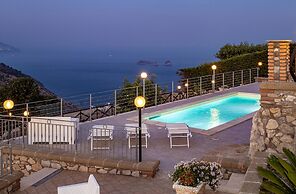 Villa Lions Rose in Sant Agata sui Due Golfi