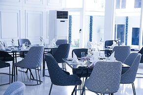 T E L E By Summerset Continental Hotel Maitama