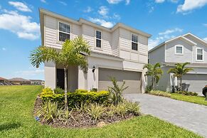 Amazing 7/5 Vacation Home at Windsor Island Resort!!!