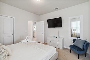 Amazing 7/5 Vacation Home at Windsor Island Resort!!!