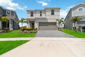 Amazing 7/5 Vacation Home at Windsor Island Resort!!!