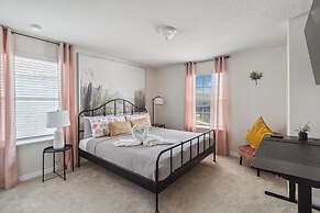 Amazing 7/5 Vacation Home at Windsor Island Resort!!!