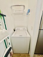 Cozy Condo Minutes Away From Disney