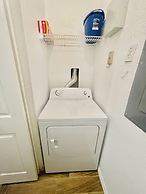 Cozy Condo Minutes Away From Disney