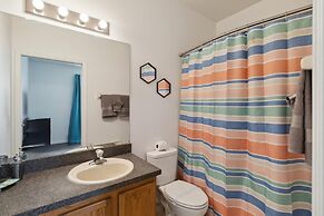 5/3 Pool Home Located in Sunset Ridge Community!