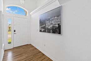 4/2 Private Pool House Near all Famous Attractions!!!