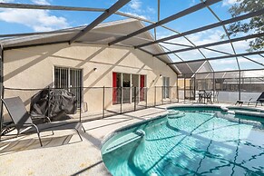 4/2 Private Pool House Near all Famous Attractions!!!