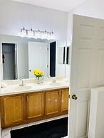 3/2 Pool Home Located in Sunset Ridge Community!!