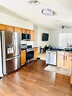 3/2 Pool Home Located in Sunset Ridge Community!!