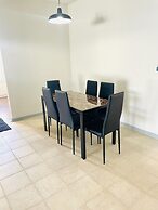 3/2 Pool Home Located in Sunset Ridge Community!!