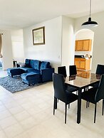 3/2 Pool Home Located in Sunset Ridge Community!!