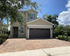 Amazing 4/3 Home at Reunion!! With Private Pool, Near Disney and Unive