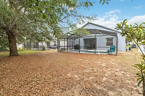 5/4 Pool Home Located in Sunset Ridge Community!