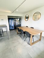 1/1 Condo-hotel With Double bed and Community Pool Miles From Disney!