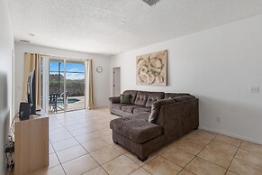 5/3 Pool Home Located in Sunset Ridge Community!