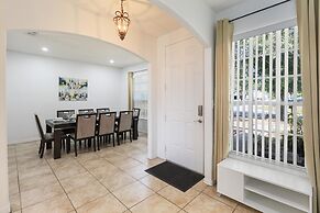 5/3 Pool Home Located in Sunset Ridge Community!