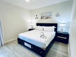 5/3 Pool Home Located in Sunset Ridge Community!