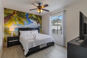 5/3 Pool Home Located in Sunset Ridge Community!