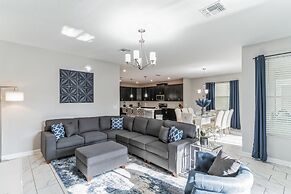 Storey Lake Resort, Private Pool, and Much More!!