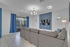 Storey Lake Resort, Private Pool, and Much More!!