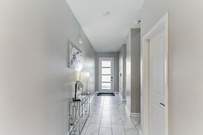 Storey Lake Resort, Private Pool, and Much More!!