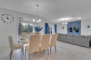 Storey Lake Resort, Private Pool, and Much More!!