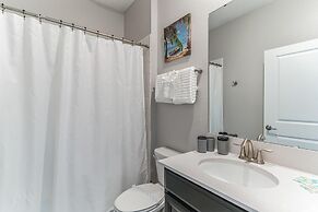 Storey Lake Resort, Private Pool, and Much More!!