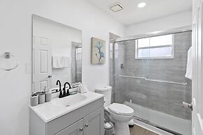 Amazing 4/3 House With Private Pool, Near Disney!