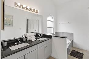 Amazing 4/3 House With Private Pool, Near Disney!