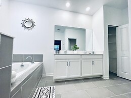 Brand New Condo at Champion Gate With Golf View, Near Famous Attractio