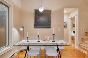 Manitou River House 113 by Avantstay A+ Location