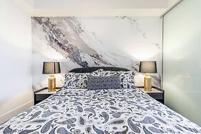 The Madison Front Street