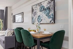 The Madison Front Street