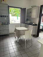 Quarto cama queen ar condicionado