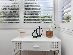 Stunning She Oak Lane 2 BR Apartment