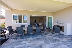 A Waterside Paradise