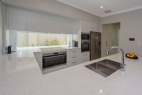 A Waterside Paradise