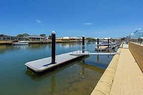 A Waterside Paradise