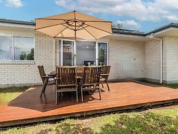 Coastal Relaxation in Banora