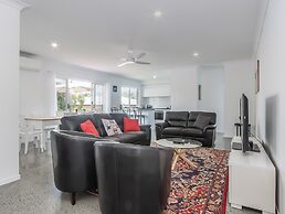 Coastal Relaxation in Banora