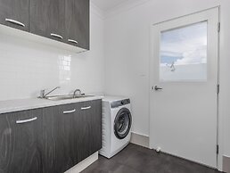 Coastal Relaxation in Banora