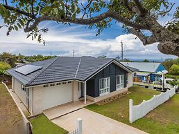 Coastal Relaxation in Banora